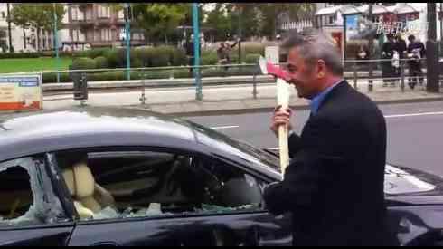 老款国产车街拍视频,老款国产车街拍，重温经典时光  第3张